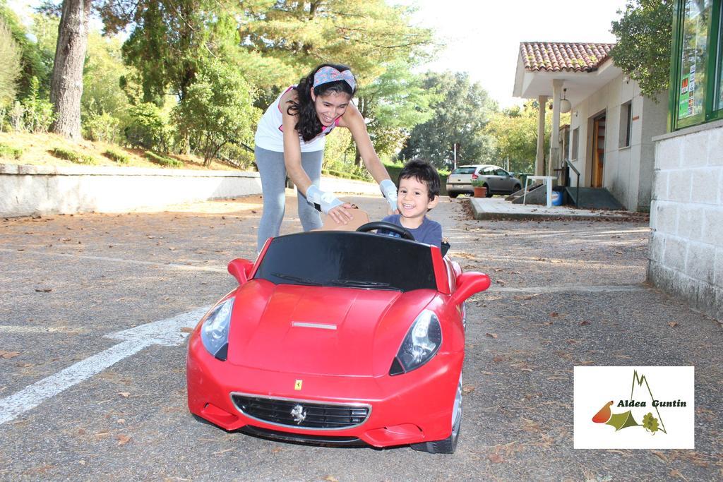 Aldea Guntin Camping Caniza Hotel La Caniza ภายนอก รูปภาพ